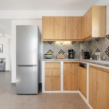 Nymphee Luxury Villa *