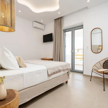 Nymphee Luxury Agia Anna (Naxos)